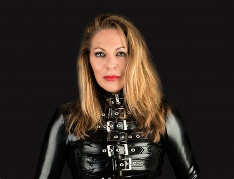 sm meesteres rotterdam|Privé ontvangst BDSM